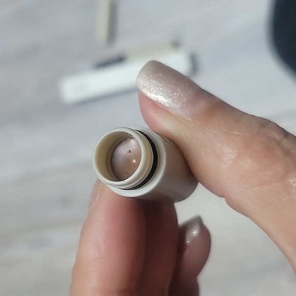 NIB REFY Brow Pomade in Medium - Picture 2 of 6